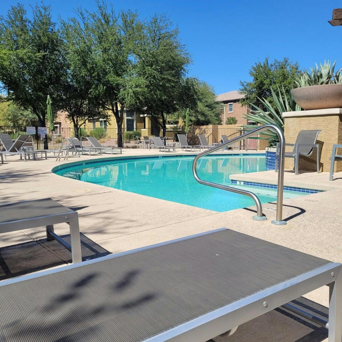 Villa Verde Surprise Stadium - Resort Living Экстерьер фото